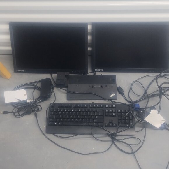 Lenovo 2 LCD RAVEN BLACK MONITORS & ACCESSORIES - Picture 1 of 9